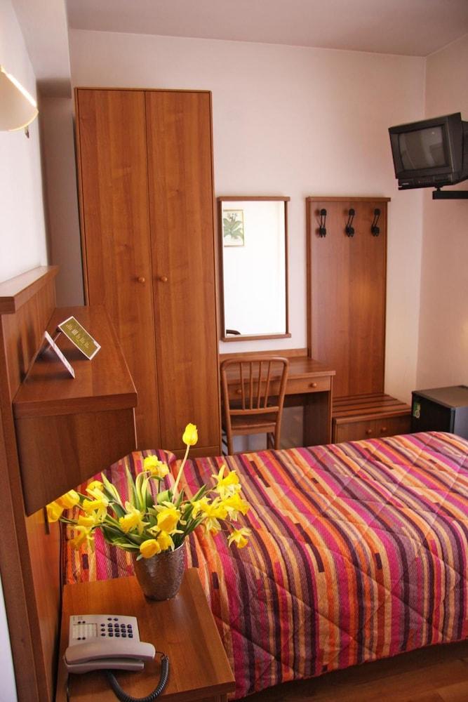 Hotel Los Angeles Assise Extérieur photo