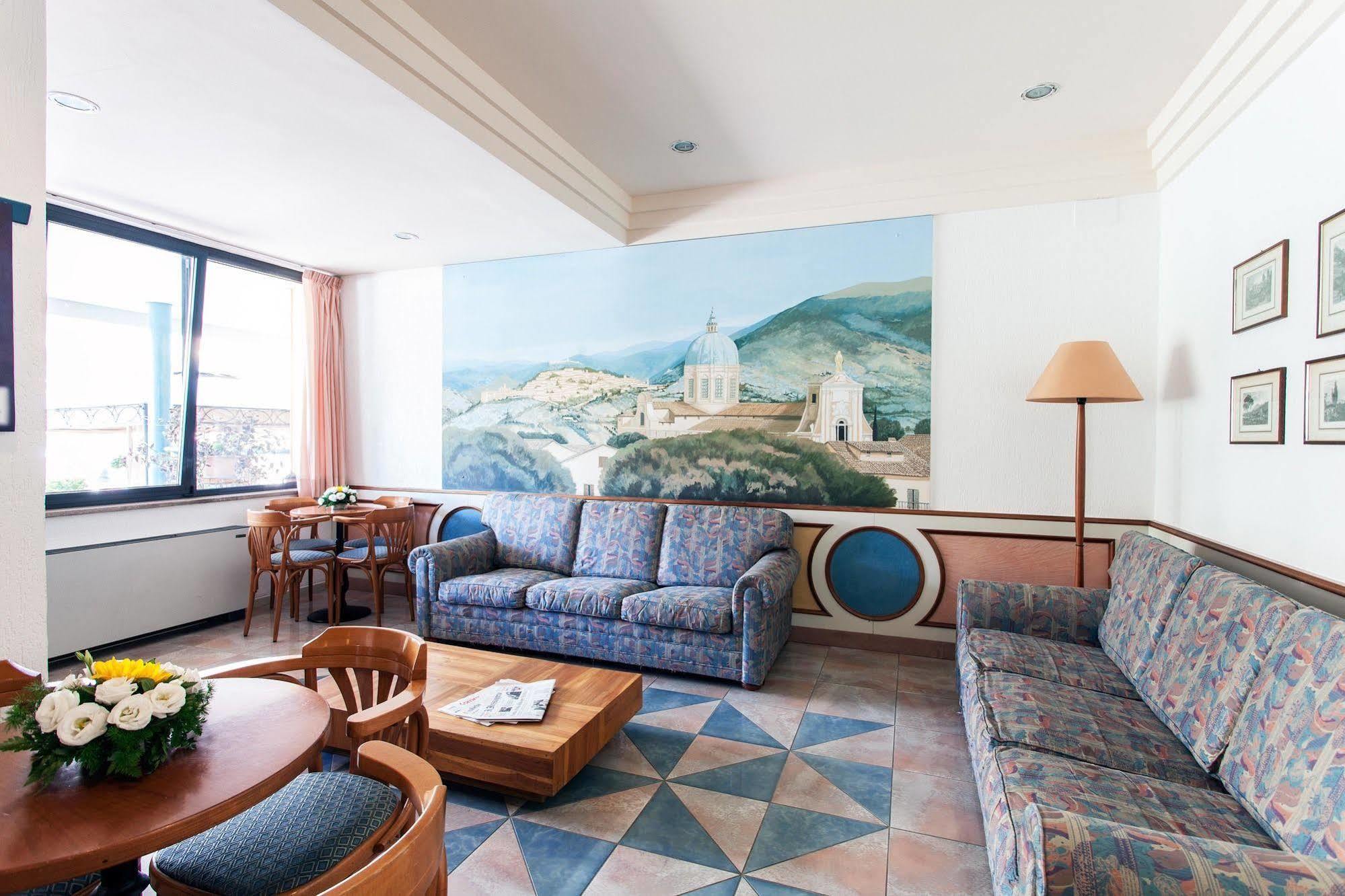 Hotel Los Angeles Assise Extérieur photo