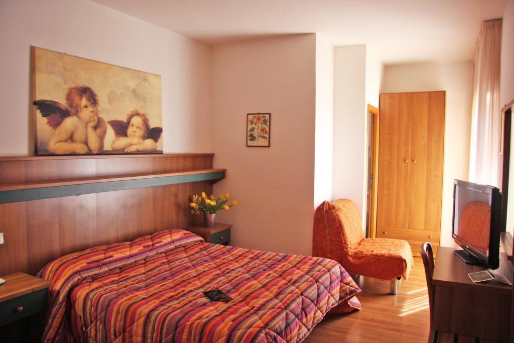 Hotel Los Angeles Assise Chambre photo